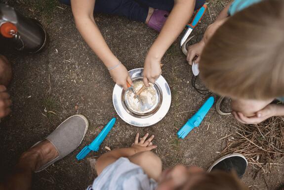 Kinder brauchen Abenteuer Feuer machen Lebenshilfe Soltau e.V.